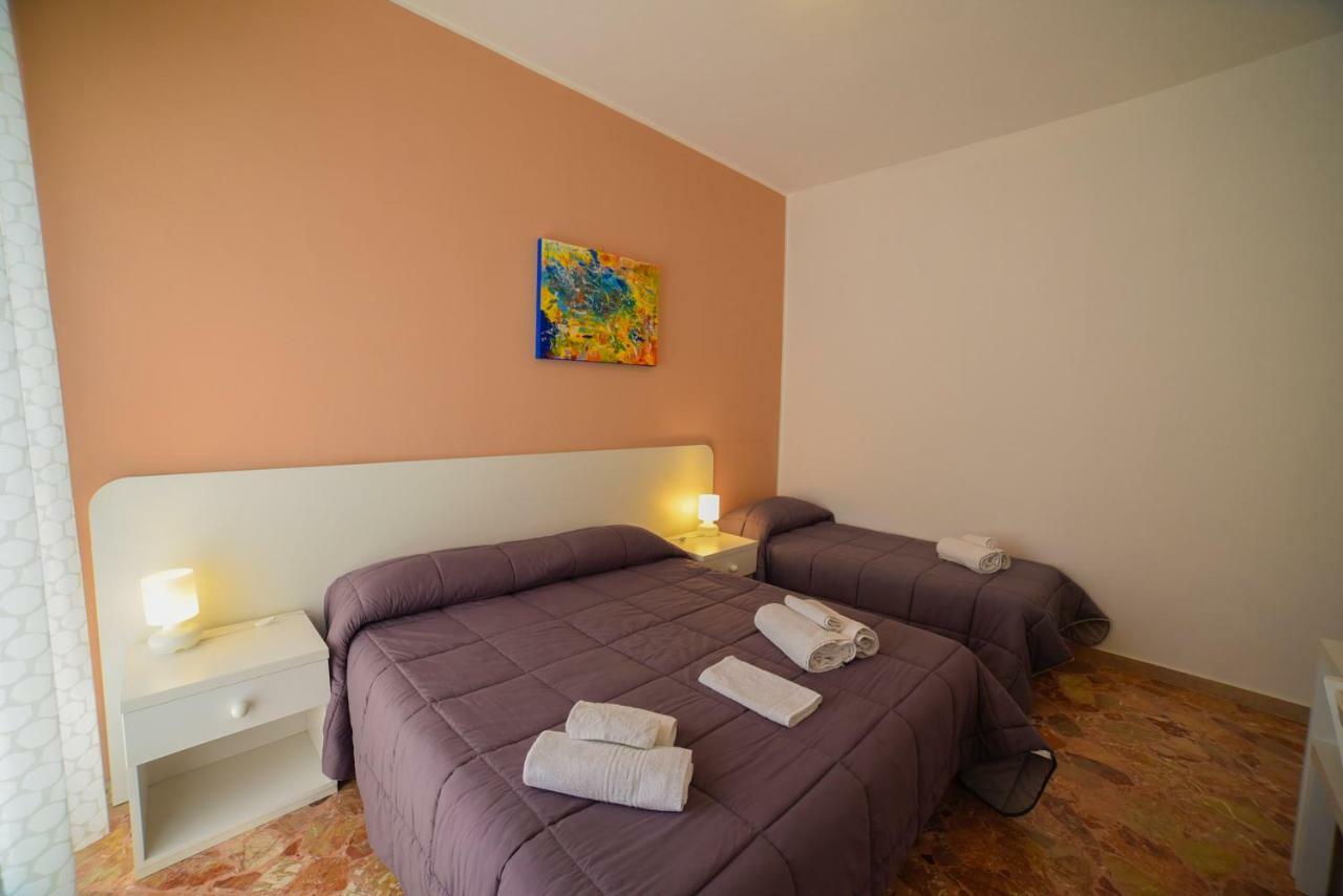 B&B Siracusa Holidays Syracuse Bagian luar foto