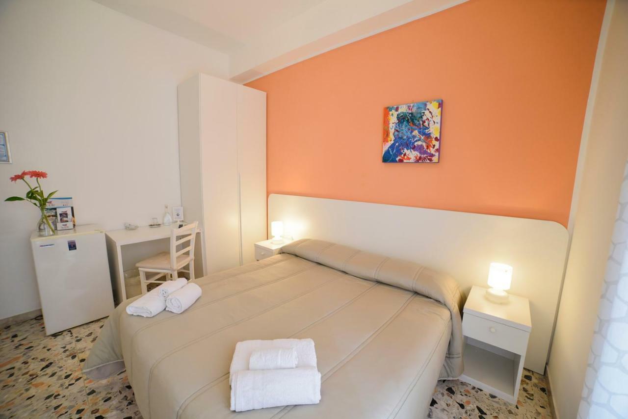 B&B Siracusa Holidays Syracuse Bagian luar foto